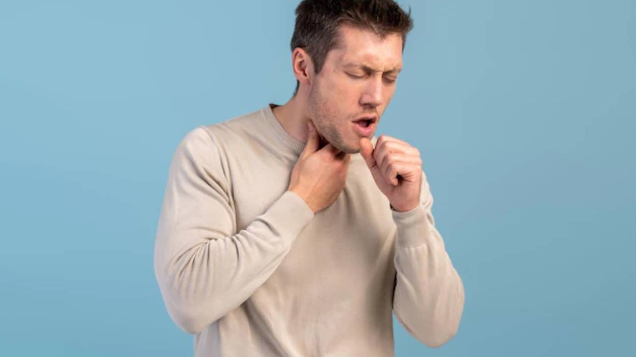 Dry Cough कोरडा खोकला दूर करण्यासाठी करा हे उपाय Marathi News dry