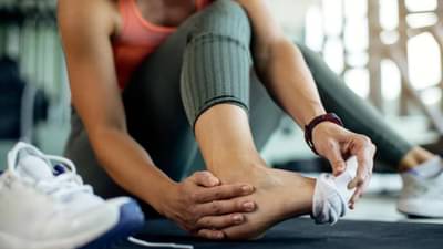 Feet Pain In The Morning: सकाळी उठताच टाच दुखते ? असू शकते हे मोठे कारण, करून पहा घरगुती उपाय