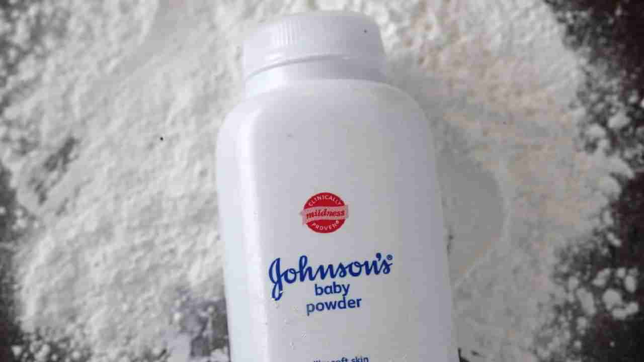 Johnson Baby Powder : नो मोअर टीअर्स! जॉनसन अँड जॉनसनला हायकोर्टाचा मोठा दिलासा, आता बेबी पावडरचे काय होणार