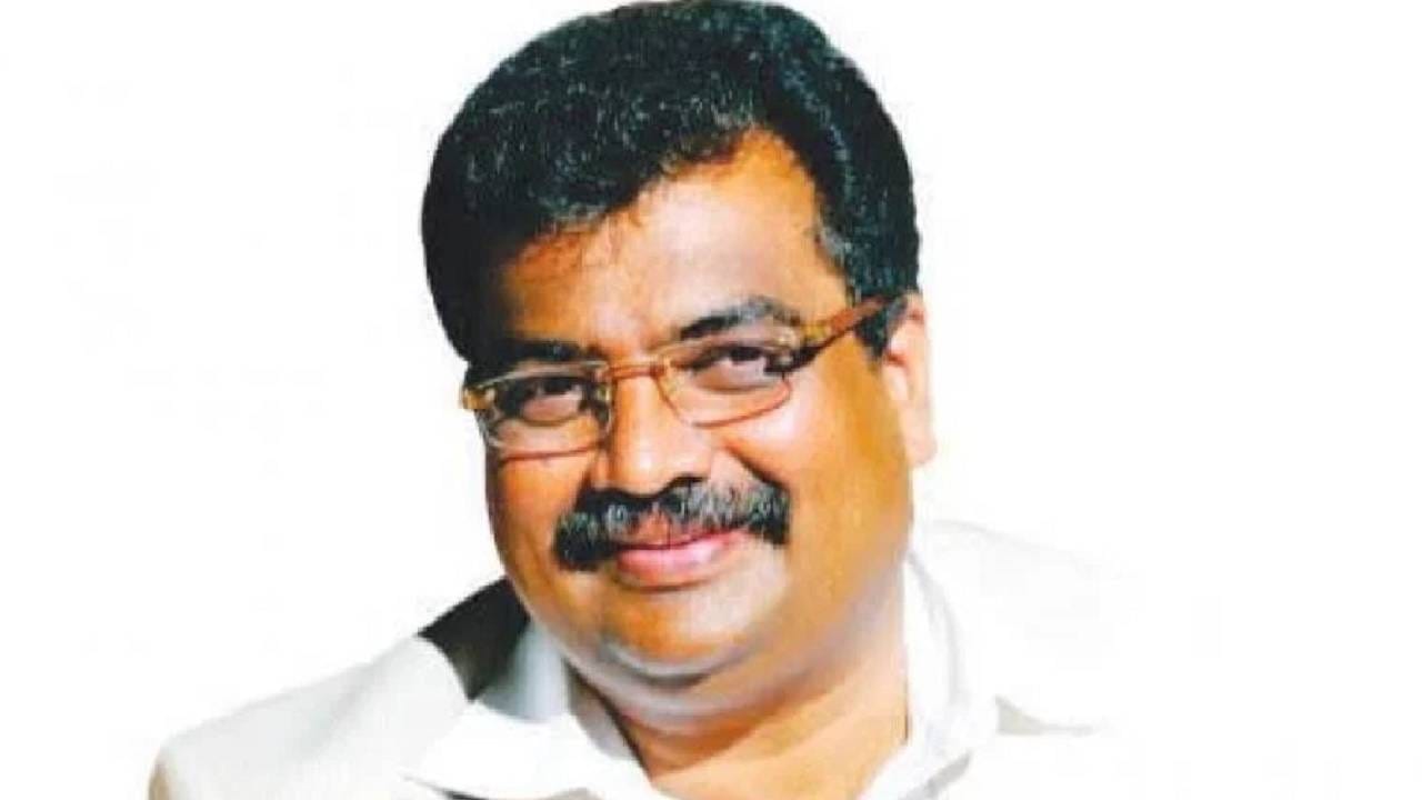 शिंदे गट मतभेदावर रवींद्र चव्हाण म्हणाले, आम्ही एकत्रच Marathi News Public Works Minister