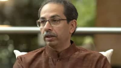 ठाकरे गटाला ‘या’ जिल्ह्यातही मोठा धक्का, माजी आमदाराचं संचालकपद गेलं; काय आहे कारण?