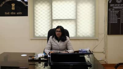 कोहली आणि धोनी यांच्या मुलींबद्दल विकृत कमेंट करणाऱ्यांना धडा