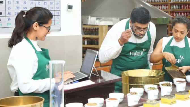 चहाची चवही चाखायला शिकवली जाते, हे आहेत देशातील टॉप 5 हटके कोर्सेस
