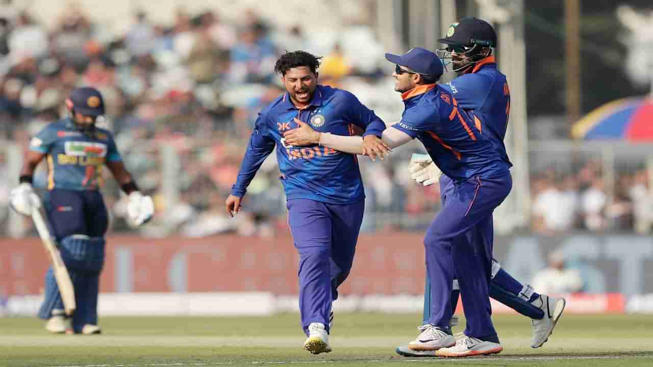 Kuldeep Yadav : कुलदीप यादवचा धमाका, पहिल्याच सामन्यात मोठा कारनामा