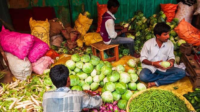 Inflation : महागाईच्या आघाडीवर पुन्हा आनंदवार्ता! किरकोळ महागाई दर घसरला