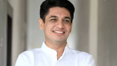 एका आमदारकीसाठी तांबे यांनी प्रतिष्ठा घालवली; ठाकरे गटाचे काँग्रेसला खडेबोल