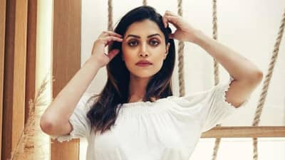 कॅन्सरनंतर अभिनेत्रीला आता ऑटोइम्युन आजार; सेल्फी शेअर करत म्हणाली मी माझा रंग गमावतेय..