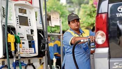 Petrol Diesel Price Today : कच्चा तेलाचे भाव जमिनीवर, पेट्रोल-डिझेल मिळणार का स्वस्त