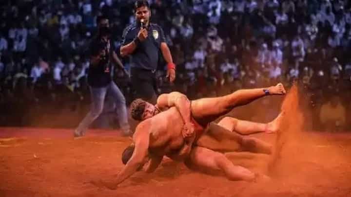 'महाराष्ट्र केसरी'चा डाव संपला पण अजून दाव्यांची दंगल सुरू, थेट पंचालाच धमकी; बघा स्पेशल रिपोर्ट 'महाराष्ट्र केसरी'चा डाव संपला पण अजून दाव्यांची दंगल सुरू, थेट पंचालाच धमकी; बघा स्पेशल रिपोर्ट