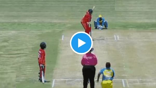 VIDEO : WWWW, 4 बॉलमध्ये 4 विकेट्स, बॉलरचा धमाका
