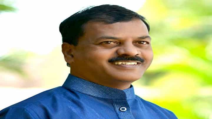 रामदास कदम यांचे बंधू सदानंद कदम यांच्यावर ईडीकडून कारवाई, किरीट सोमय्या यांची माहिती रामदास कदम यांचे बंधू सदानंद कदम यांच्यावर ईडीकडून कारवाई, किरीट सोमय्या यांची माहिती