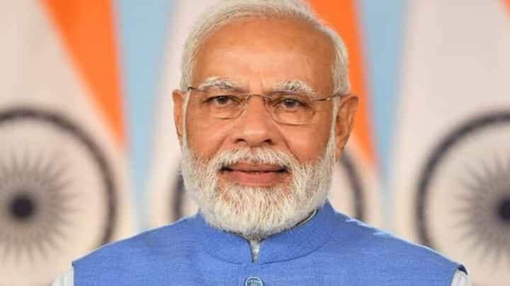 एका चहावाल्यानं देश बिघडवला, तुम्ही सभेत अडचण नका आणू; माजी मंत्र्याची पंतप्रधान मोदींवर बोचरी टीका एका चहावाल्यानं देश बिघडवला, तुम्ही सभेत अडचण नका आणू; माजी मंत्र्याची पंतप्रधान मोदींवर बोचरी टीका
