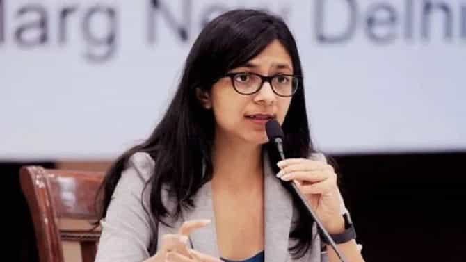सर पे कफन बांधा है, जब तक जिंदा हूँ लढती रहूँगी... खोटेपणाचे आळ, स्वाती मालीवाल यांचं ट्विट चर्चेत..
