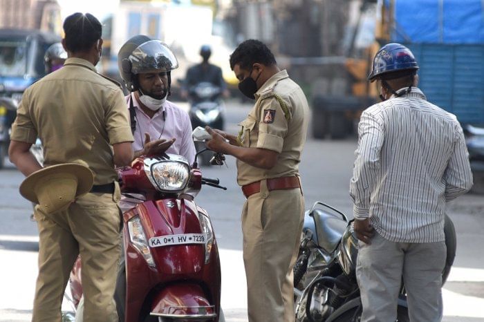 पंतप्रधानांनी सीट बेल्ट लावला नाही, भरावा लागला १० हजारांचा दंड, पाहा व्हिडिओ