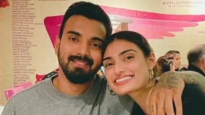 KL Rahul-AthiyaShetty | केएल राहुल-अथिया शेट्टीच्या लग्नाची जोरदार पार्टी; खंडाळ्याच्या फार्महाऊसमधील व्हिडीओ व्हायरल