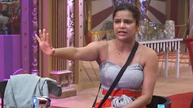 Bigg Boss 16 | अर्चना गाैतम हिचा किचनमधील व्हिडीओ पाहून चाहते हैराण, कमेंट करत म्हटले की...