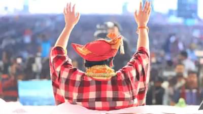 तुम मुझे साथ दो, हम हिंदू राष्ट्र बनाएंगे, बागेश्वर बाबांची साद, म्हणाले बांगड्या घालून घरात....