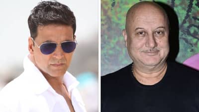 चक्क अक्षय कुमार याने अनुपम खेर यांना थांबण्याचा सल्ला दिला, चर्चांना उधाण