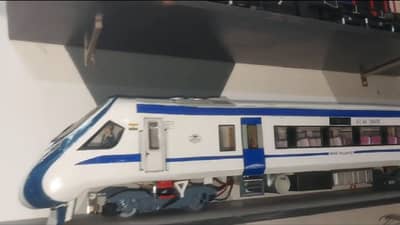 रेल्वेत प्रवास करताना खाण्याची चिंता विसरा, पाहा रेल्वेच्या नवीन मेन्यूत काय मिळणार