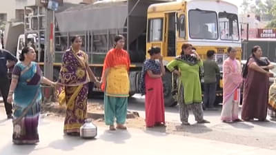 कोल्हापुरात पाण्यासाठी वणवण! महिलांचा मोर्चा, हॉकी स्टेडियम परिसरात रास्ता रोको