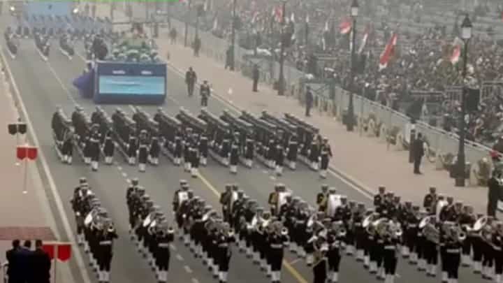 Republic Day : दिल्लीतील कर्तव्यपथावरील संचलनात 'नारीशक्ती'चं दर्शन, बघा व्हिडीओ Republic Day : दिल्लीतील कर्तव्यपथावरील संचलनात 'नारीशक्ती'चं दर्शन, बघा व्हिडीओ