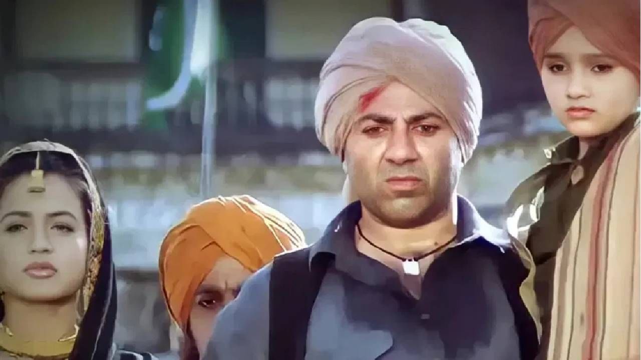 Sunny Deol | सनी देओल याने प्रजासत्ताक दिनानिमित्त चाहत्यांना दिले मोठे गिफ्ट, गदर 2 चे... Sunny Deol | सनी देओल याने प्रजासत्ताक दिनानिमित्त चाहत्यांना दिले मोठे गिफ्ट, गदर 2 चे...