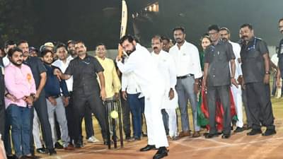 क्रिकेटच्या मैदानात मुख्यमंत्री एकनाथ शिंदे यांची फटकेबाजी पाहिलीत का?