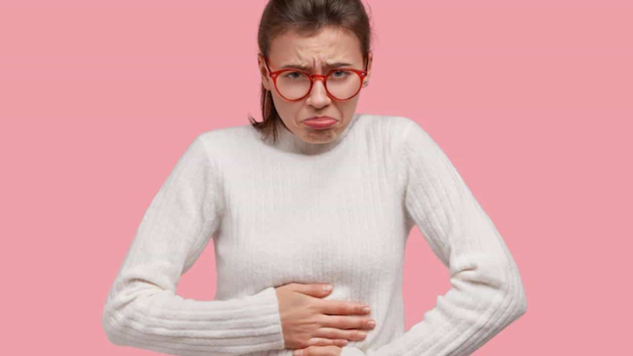 फ्लास्कमध्ये भरा हे गरमागरम पेय, पिताच कमी होईल गॅसेसचा त्रास; जाणून घ्या तज्ज्ञांचा सल्ला