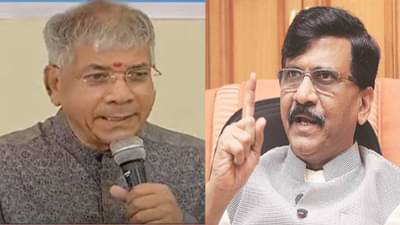 शरद पवारांबाबत तो सल्ला ठाकरेंनी दिला असता तर मानला असता, संजय राऊतांना प्रकाश आंबेडकरांचा टोला