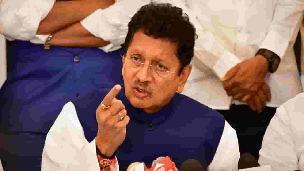 दंगली वक्तव्यावर केसरकरांचा वार; म्हणाले, राऊत यांच्यावर कारवाई केली पाहिजे