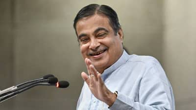 ... तर मी मिशा काढेन!! नितीन गडकरी यांनी धीरुभाई अंबानी यांना कोणतं चॅलेंज दिलं होतं?