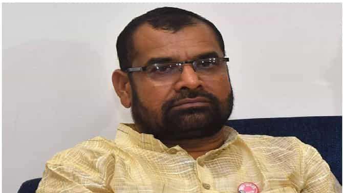 राष्ट्रवादी ही टोळी, टोळीचा गब्बरसिंग शरद पवार, सदाभाऊ खोत यांचे खळबळजनक वक्तव्य...