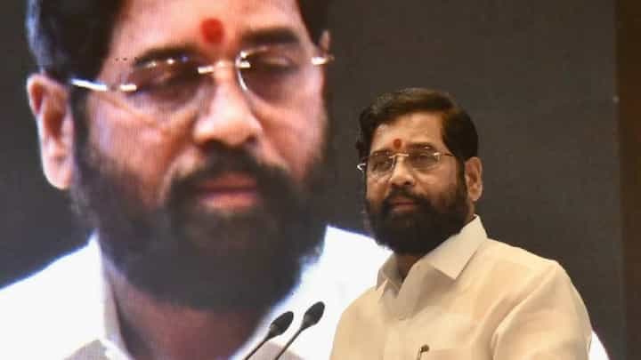 2024 ला पुन्हा एकदा एकनाथ शिंदे मुख्यमंत्री होणार; 'या' वरिष्ठ नेत्याला विश्वास 2024 ला पुन्हा एकदा एकनाथ शिंदे मुख्यमंत्री होणार; 'या' वरिष्ठ नेत्याला विश्वास