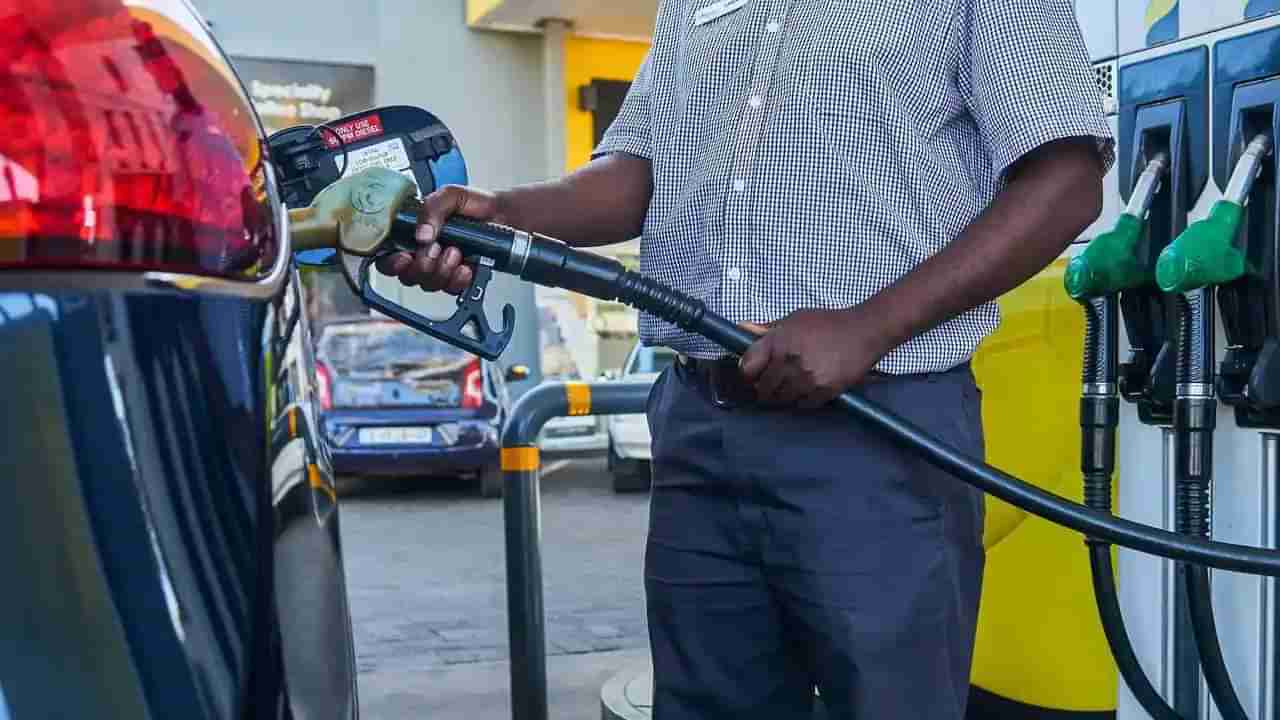 Petrol-Diesel Price : कच्चा तेलात पडझड, तुमच्या शहरातील पेट्रोल-डिझेलचा भाव काय?