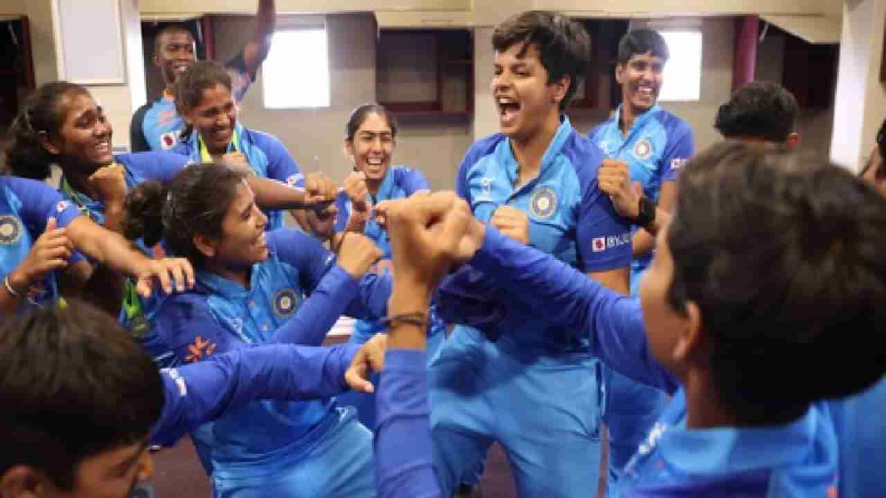 U-19 WC Final : वर्ल्ड कप विजयानंतर भारतीय महिला टीमचा जबरदस्त डान्स पाहिलात का? VIDEO