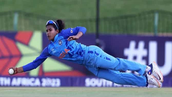 VIDEO : World Cup Final मधील अर्चना देवीची कॅच पाहून तुम्ही सुद्धा म्हणाल, Wow, जबरदस्त
