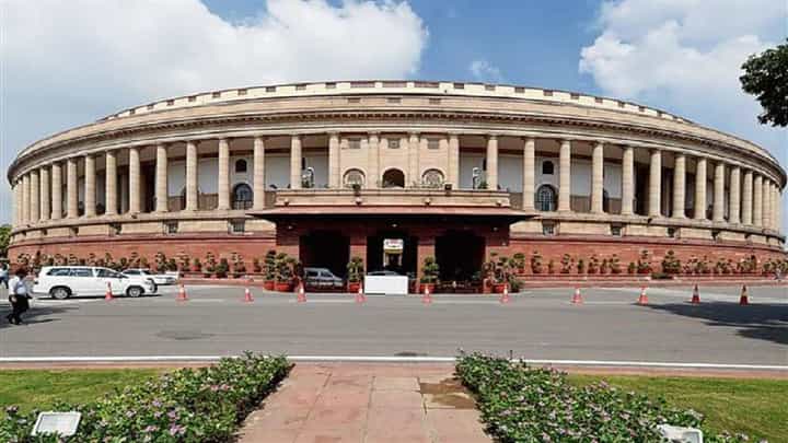 आजपासून संसदेचं अर्थसंकल्पीय अधिवेशन, उद्या देशाचा अर्थसंकल्प सादर होणार आजपासून संसदेचं अर्थसंकल्पीय अधिवेशन, उद्या देशाचा अर्थसंकल्प सादर होणार