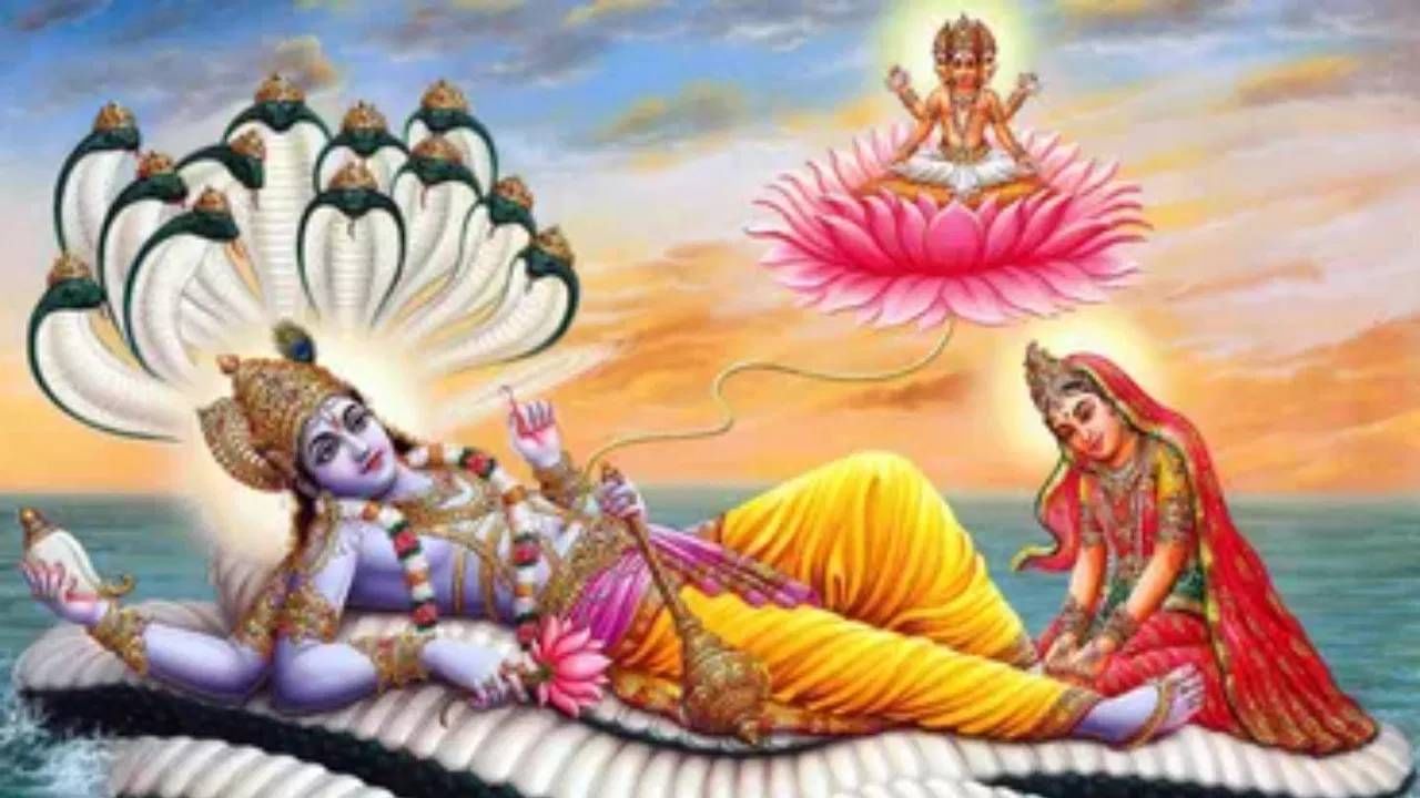 Varuthini Ekadashi 2023 : कधी आहे वरूथिनी एकादशी? श्रीकृष्णाने अर्जुनाला सांगितले होते या व्रताचे महत्त्व Varuthini Ekadashi 2023 : कधी आहे वरूथिनी एकादशी? श्रीकृष्णाने अर्जुनाला सांगितले होते या व्रताचे महत्त्व