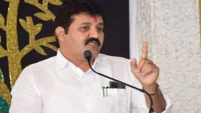 दोन वर्षाआधी मला राजीनामा द्यावा लागला, पण समाजाच्या पाठिंब्यामुळे मला पुन्हा संधी मिळाली- संजय राठोड