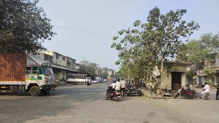 माथाडी कामगारांचा राज्यव्यापी बंद, नवी मुंबईतील पाचही एपीएमसी मार्केट बंद माथाडी कामगारांचा राज्यव्यापी बंद, नवी मुंबईतील पाचही एपीएमसी मार्केट बंद