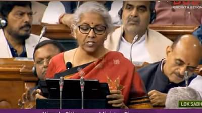 Budget 2023 : केंद्राच्या अर्थसंकल्पाचं स्वागत की विरोध?; ठाकरे गटाची पहिली प्रतिक्रिया... म्हणाले, सामान्यांना गाजर...