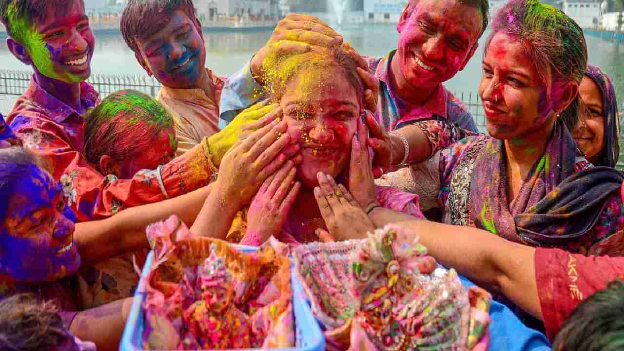 Holi Date 2023: या वर्षी किती तारखेला आहे होळी, 7 की 8 मार्च? जाणून घ्या नेमकी तारीख?