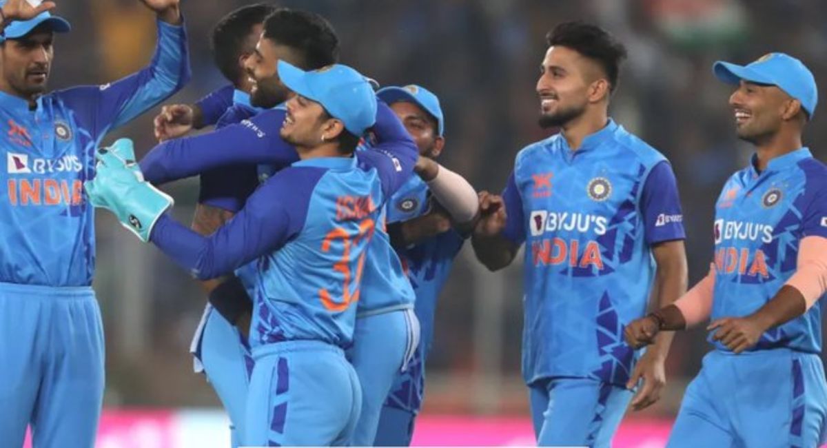 IND vs NZ : न्यूझीलंडला अवघ्या 66 धावात गुंडाळलं, टीम इंडियाचा मालिका विजय
