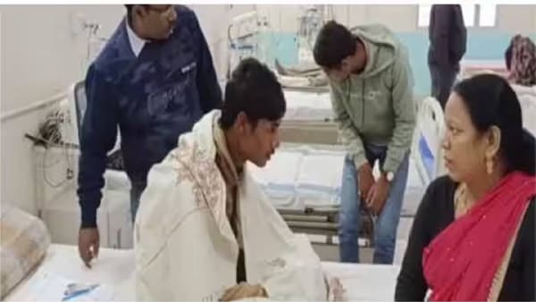 परीक्षा केंद्रात 500 मुलींना पाहून घाम फुटला, चक्कर आली, आणि मग...