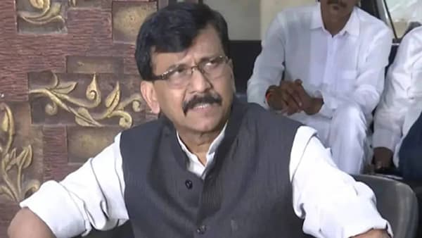 अदानी समूहाच्या घोटाळ्यात भाजपचा हात; संजय राऊत यांचा थेट आणि गंभीर आरोप