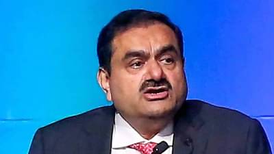 adani group : एका रिपोर्टने महिन्याभरात अदानींचे केले किती कोटींचे नुकसान वाचाच