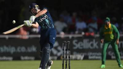 Shubman Gill : 13 SIX, 13 Four, 346 धावा ठोकल्या, शुभमन गिलच्या आधी 2 बॅट्समननी जाम धुतलं