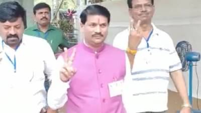 फटाके फुटले, गुलाल उधळला, विजयी होताच भाजपचे ज्ञानेश्वर म्हात्रे म्हणाले, शिक्षकांनी घेतलेला हा बदला...