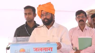 गुवाहाटीत असताना मुख्यमंत्र्यांना एका अध्यात्मिक गुरुचा फोन, म्हणाले; अच्छा काम कर रहे हो!; शिंदे यांचा मोठा गौप्यस्फोट