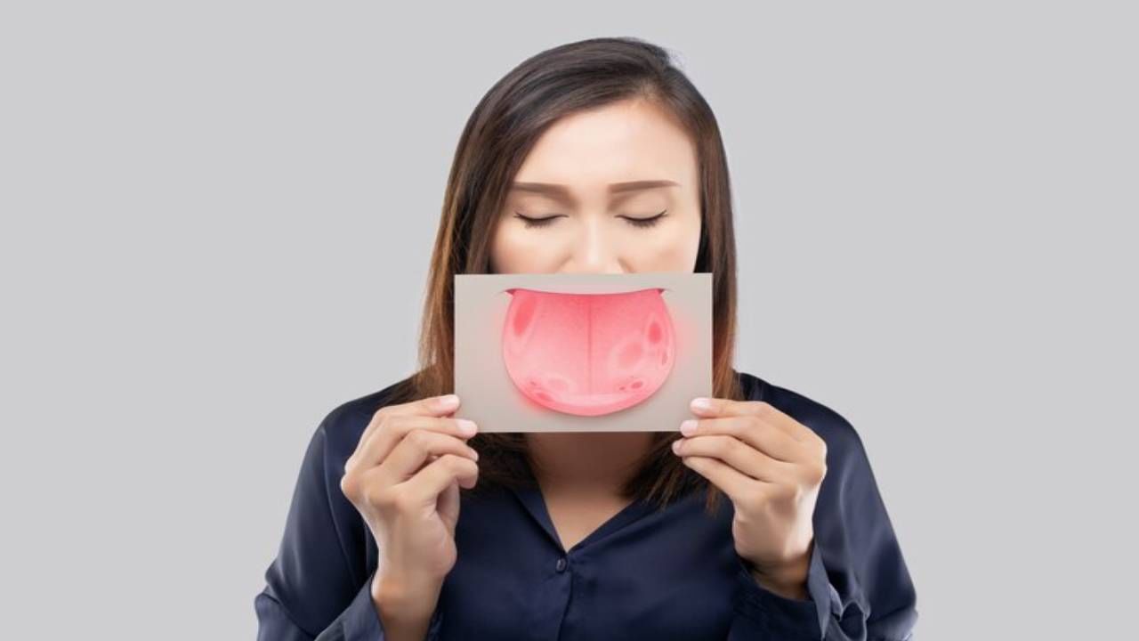 Oral cancer : तुम्हाला होतोय का तोंडासंबंधी हा त्रास ? लगेच घ्या डॉक्टरांची भेट, असू शकते तोंडाच्या कॅन्सरचे लक्षण